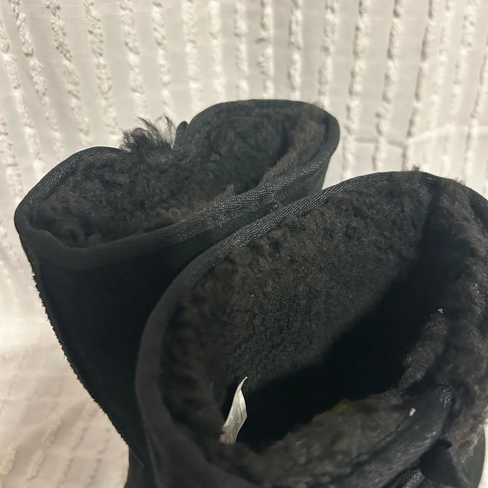 Ugg Koolaburra‎ Big Kid's Boots Size 5 Black